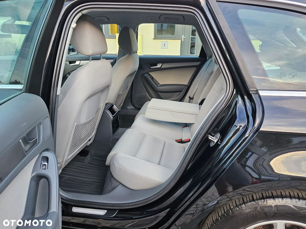 Audi A4 Avant 2.0 TDI DPF multitronic Attraction - 12