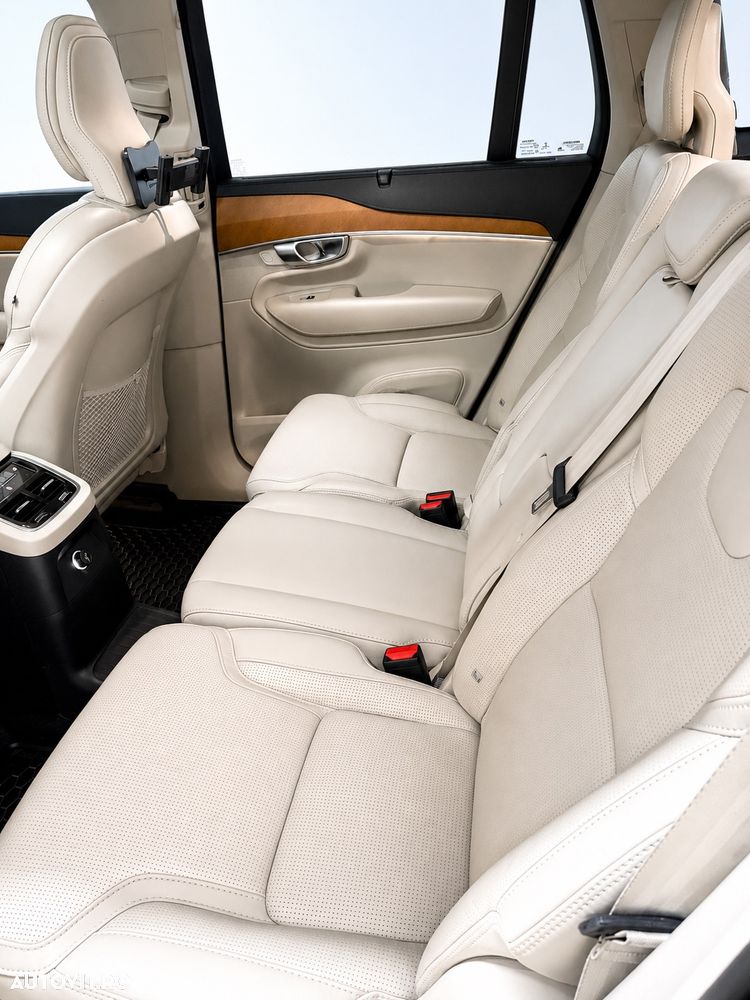 Volvo XC 90 T8 Twin Engine AWD Inscription - 8