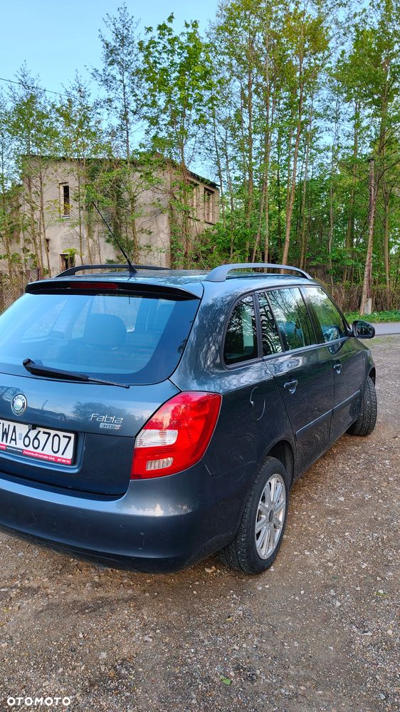 Skoda Fabia - 10