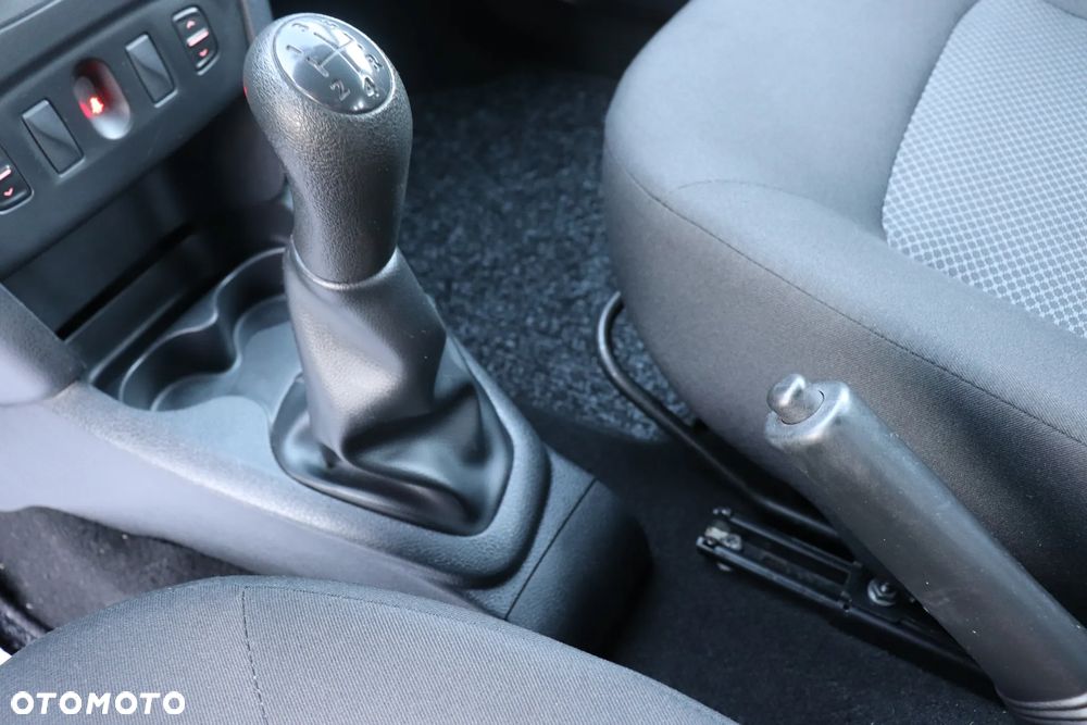 Dacia Sandero dCi 90 Laureate - 9