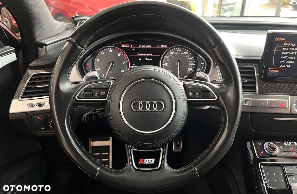 Audi S8 - 13