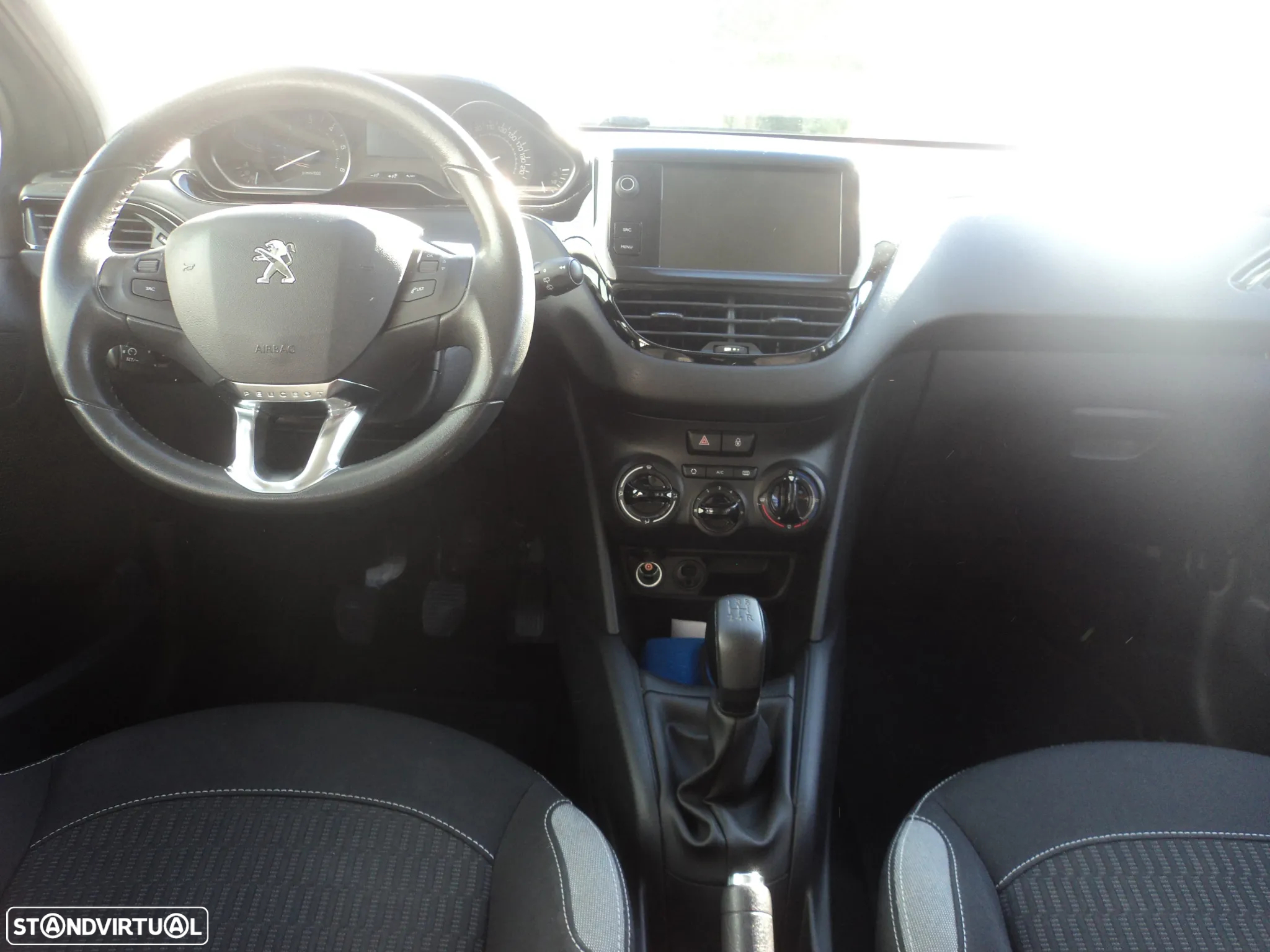 Peugeot 208 1.6 e-HDi Active - 7