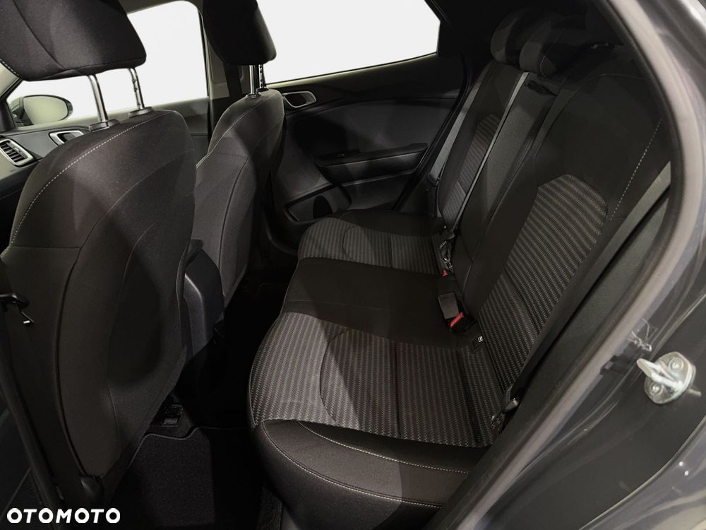 Kia XCeed - 14
