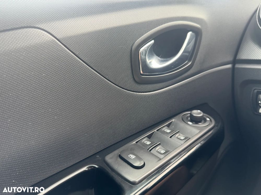 Renault Captur ENERGY TCe EDC Intens - 16