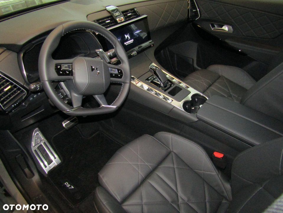 DS Automobiles DS 7 Crossback - 16
