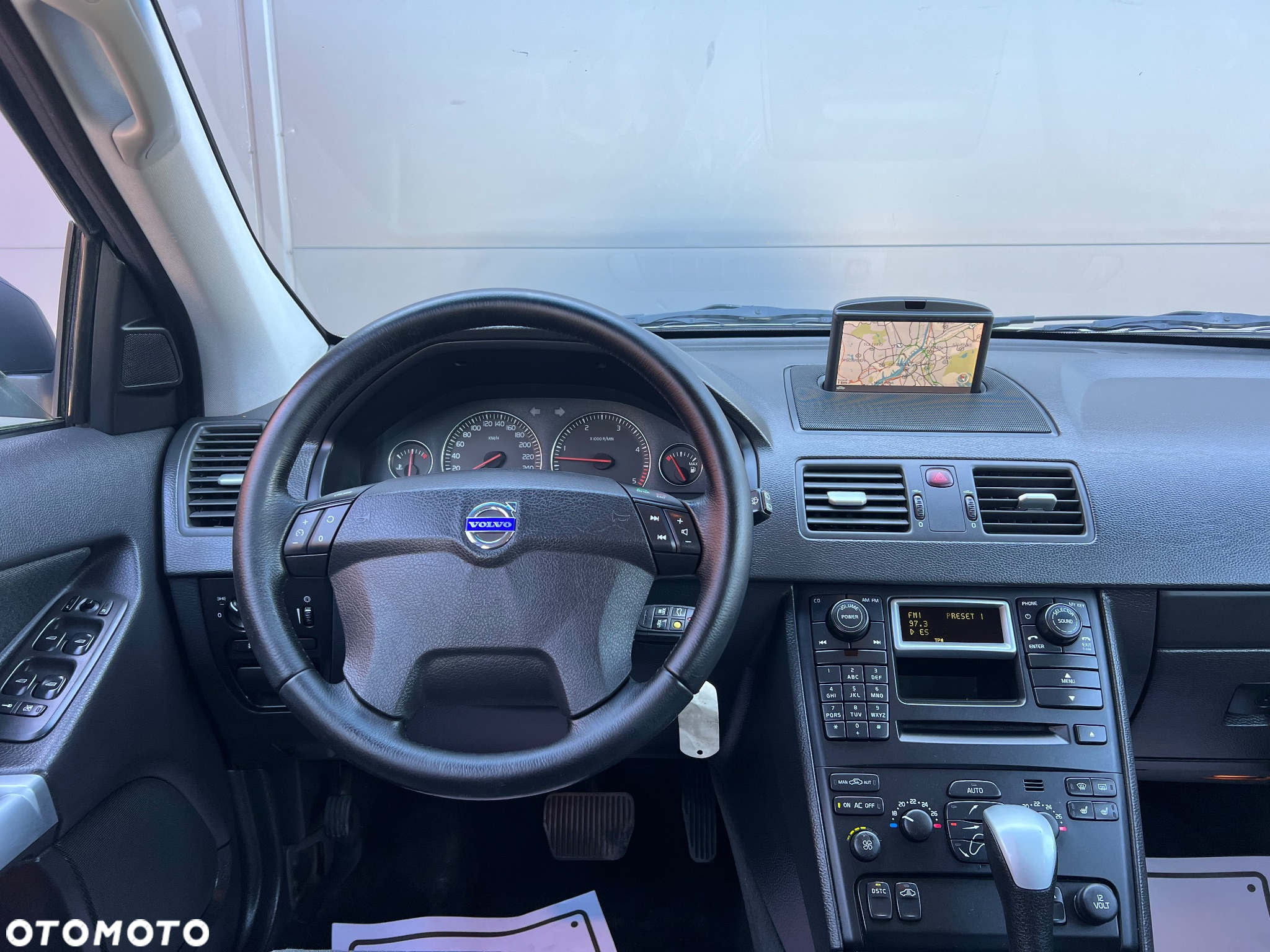 Volvo XC 90 2.4D Momentum - 9