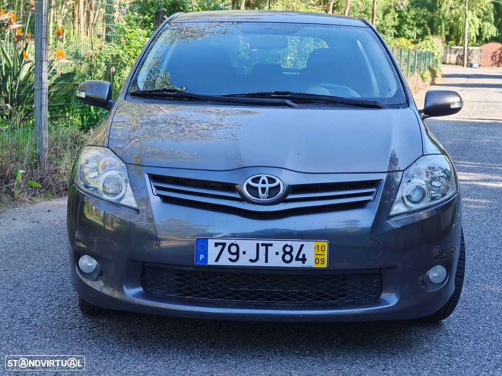 Toyota Auris 1.4 D-4D - 2