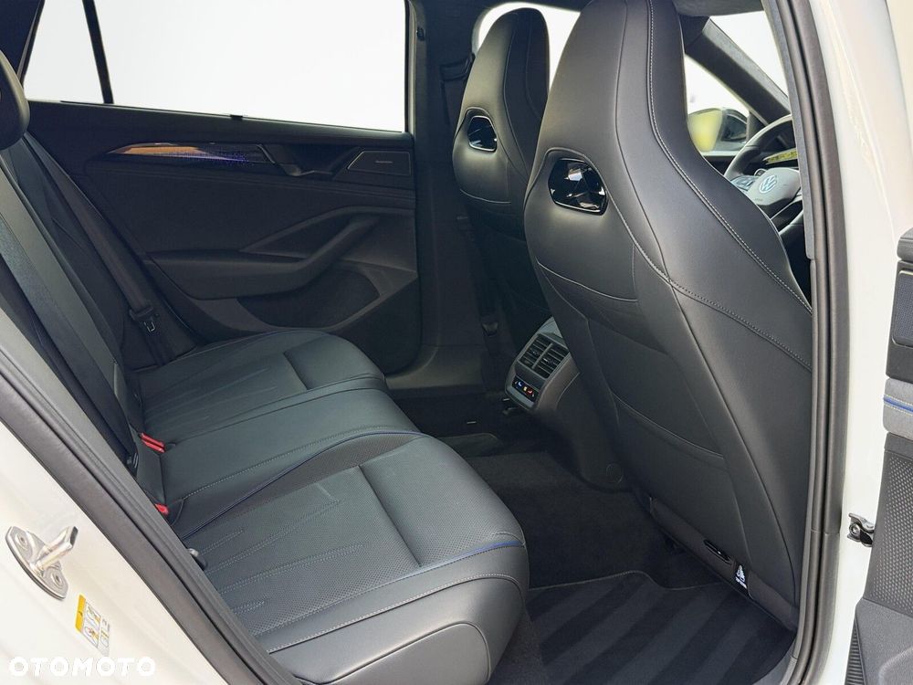 Volkswagen Passat Variant - 15