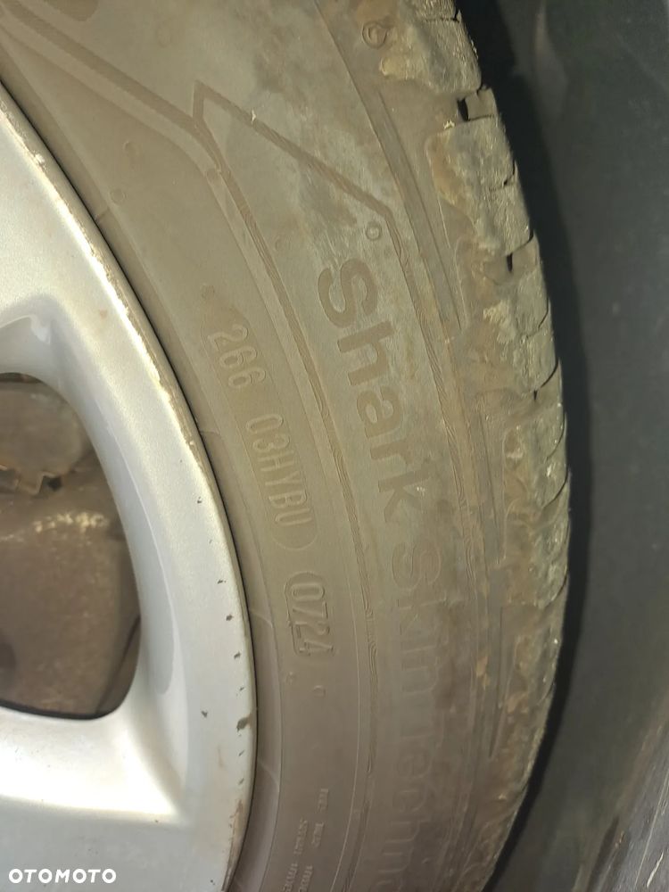 Mercedes-Benz Klasa C 200 T CDI DPF Automatik BlueEFFICIENCY Avantgarde - 15