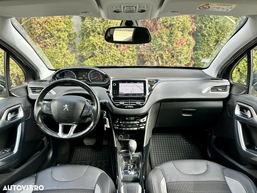 Peugeot 2008 - 12