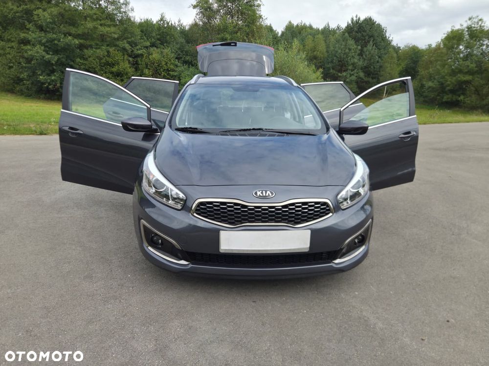 Kia Ceed - 24