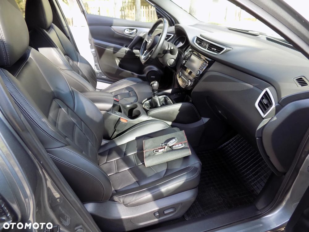 Nissan Qashqai - 12