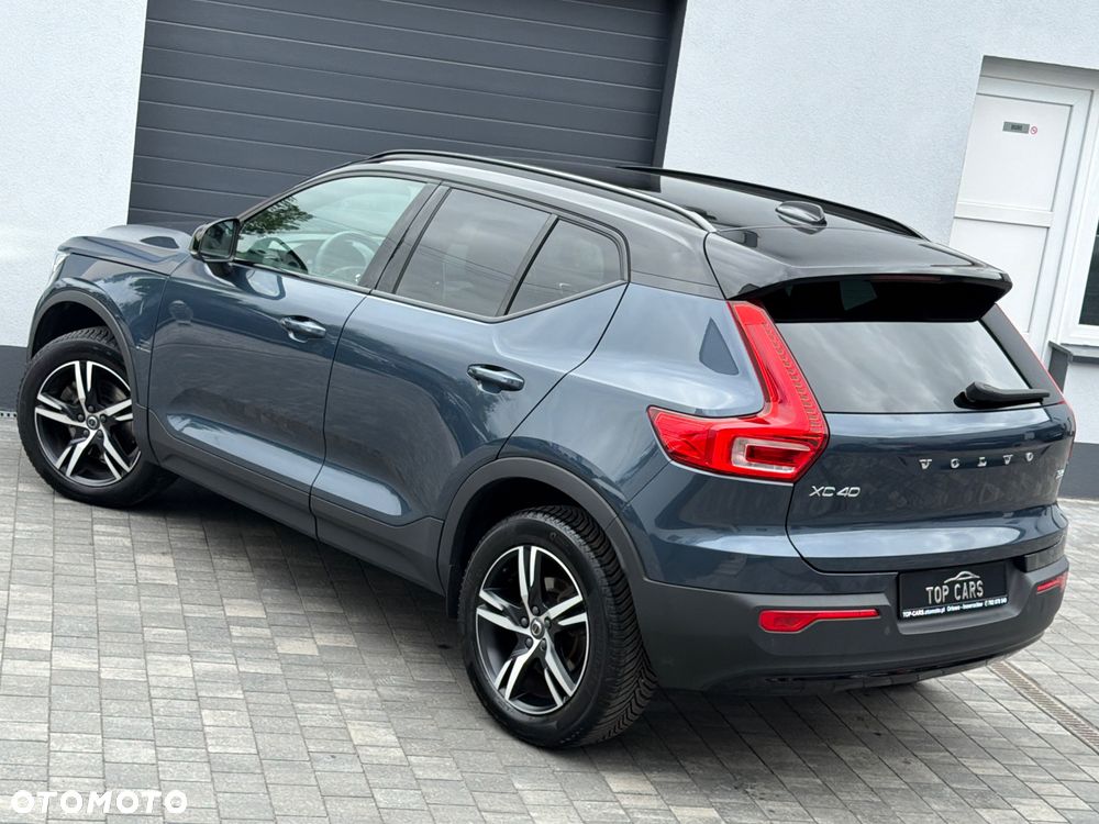 Volvo XC 40 B3 B DKG Ultra Dark - 4