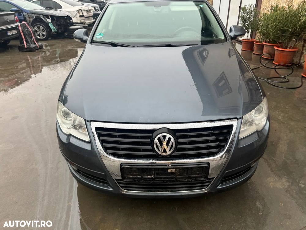Dezmembram Passat b6 break 1.9 BLS - 2