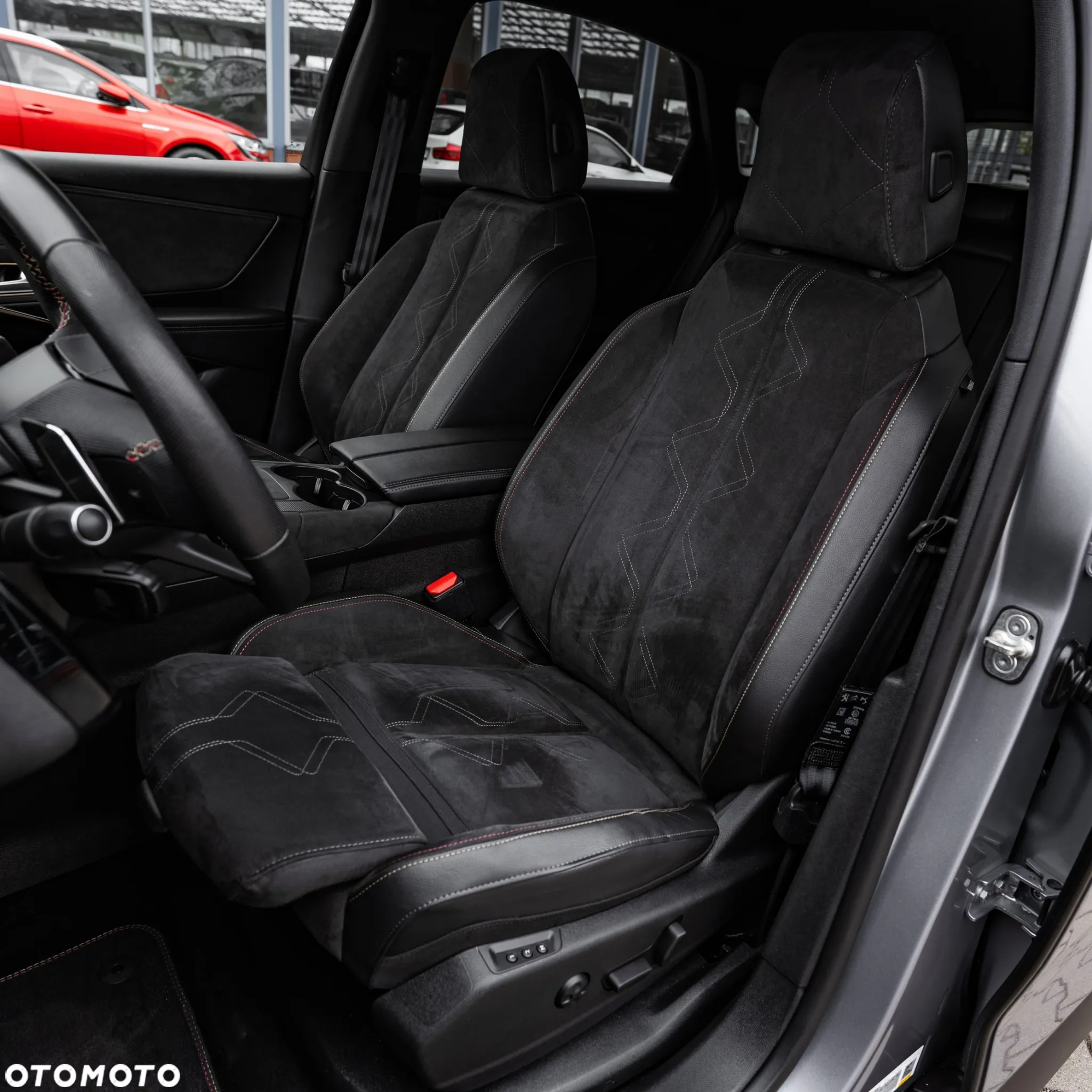 DS Automobiles DS 7 Crossback 1.6 PureTech Performance Line + - 17