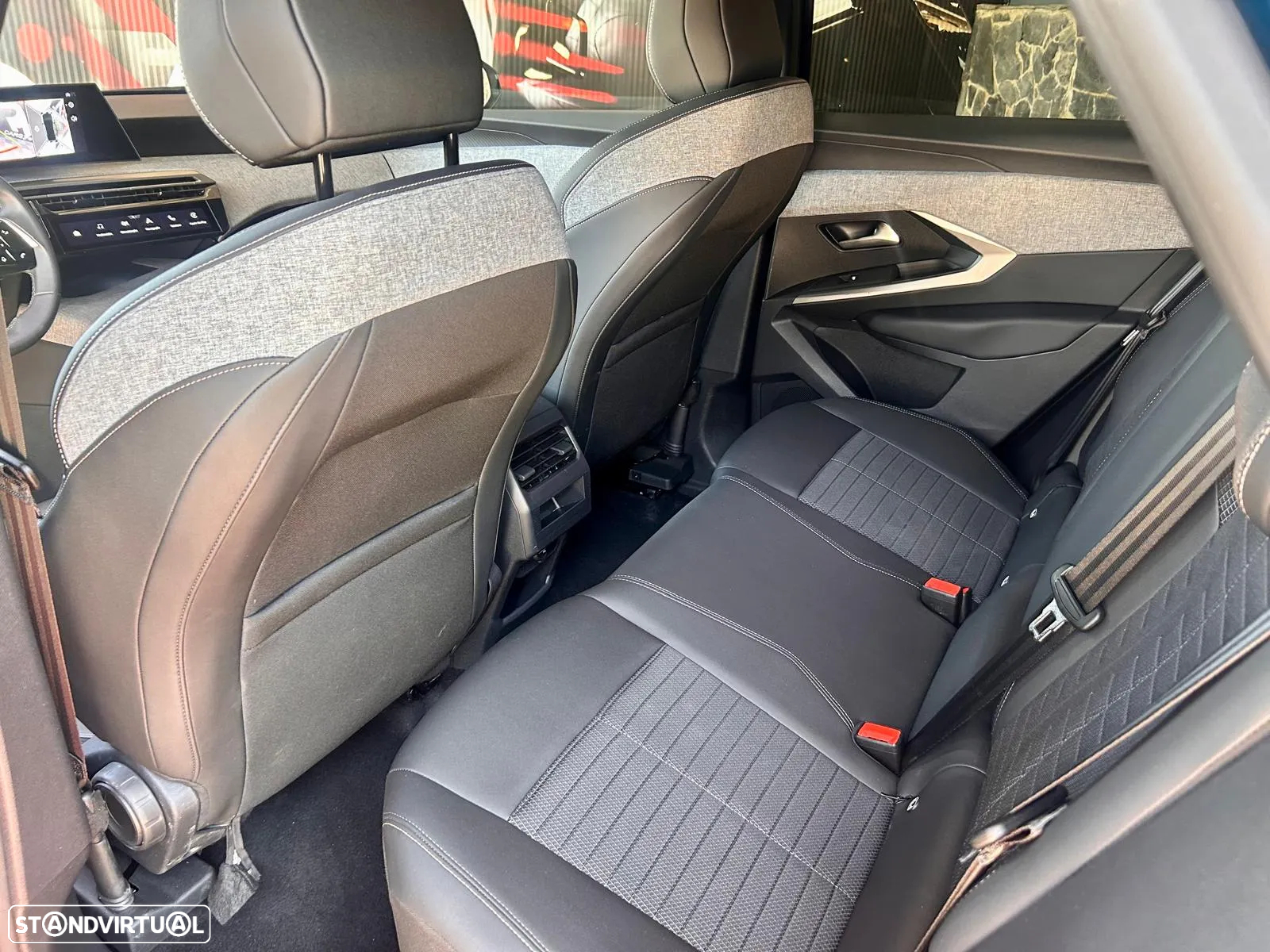 Peugeot 3008 1.2 Hybrid Allure e-DCS6 - 8