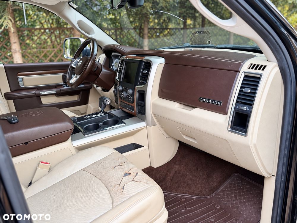 Dodge RAM 5.7 4x4 - 21