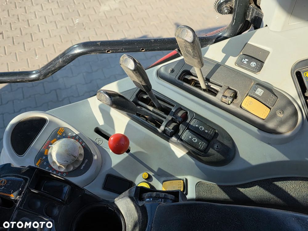 Massey Ferguson 6460 2008R - 28