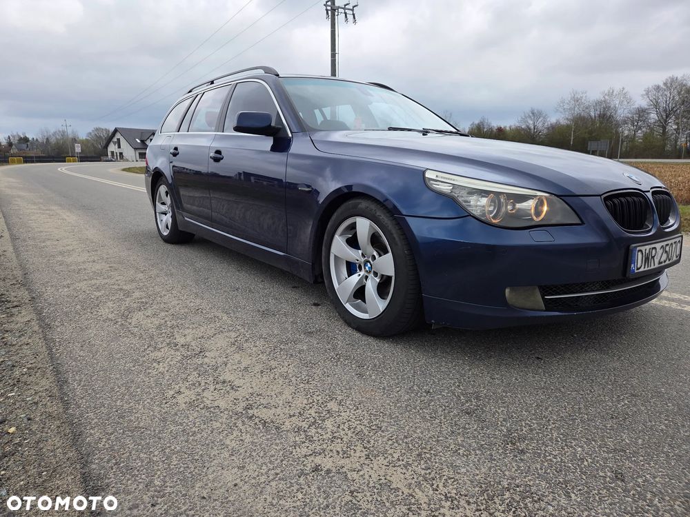 BMW Seria 5 525d - 5