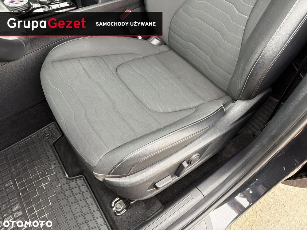 Kia Sportage 1.6 T-GDI MHEV Business Line 2WD DCT - 12