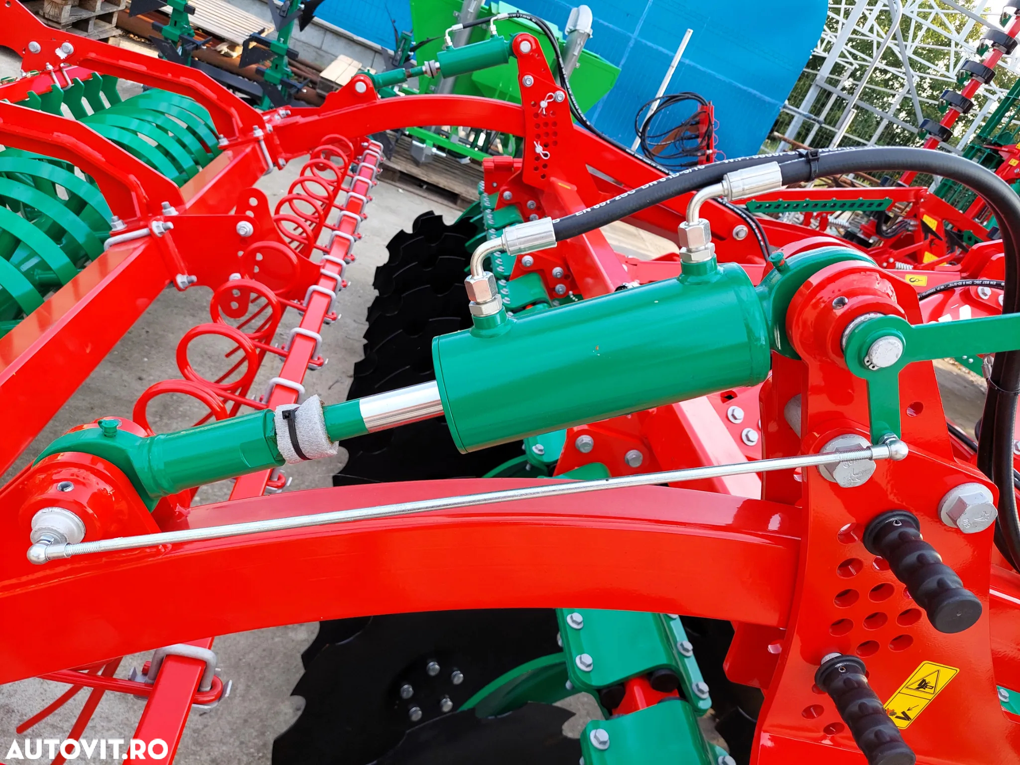 Agro-Masz BT30 terradisc purtat de 3m - 7