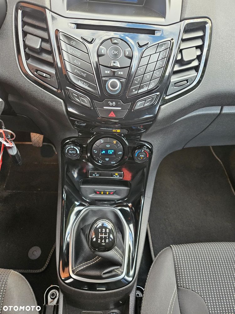Ford Fiesta - 6