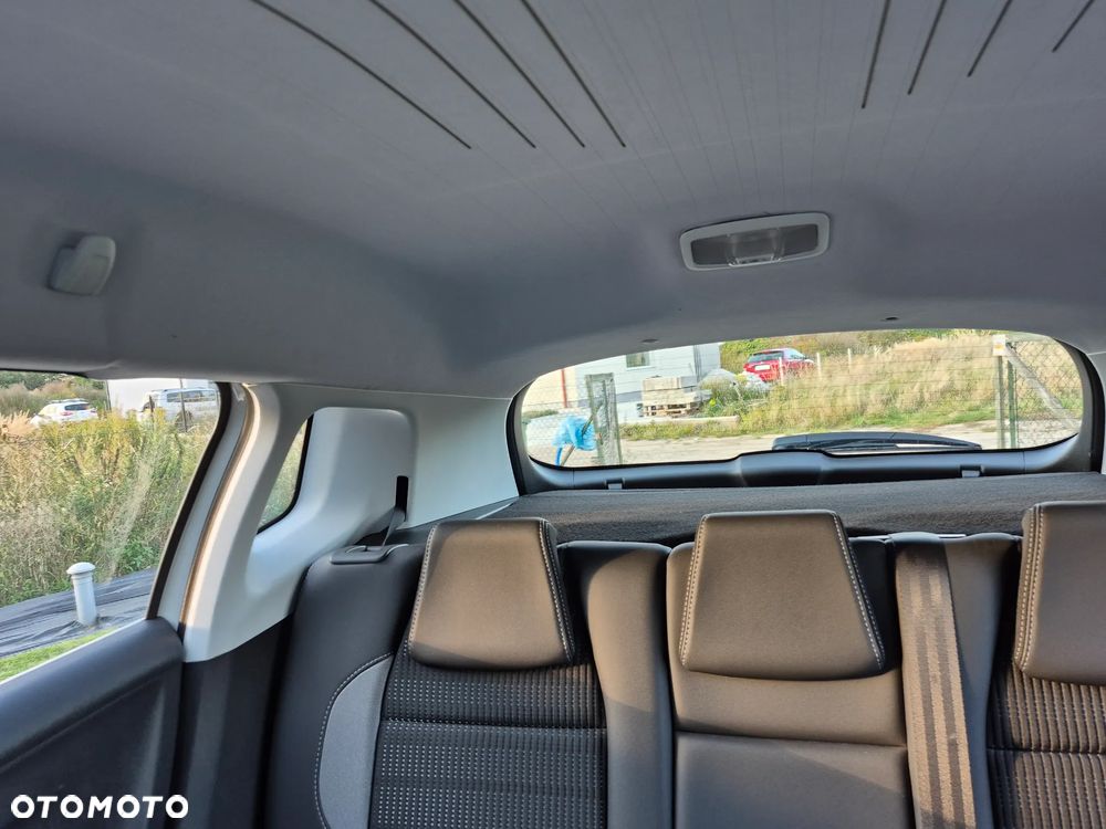 Peugeot 2008 1.6 BlueHDi Allure - 31