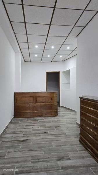 Arrenda-se loja em Vila das Aves - Grande imagem: 2/8