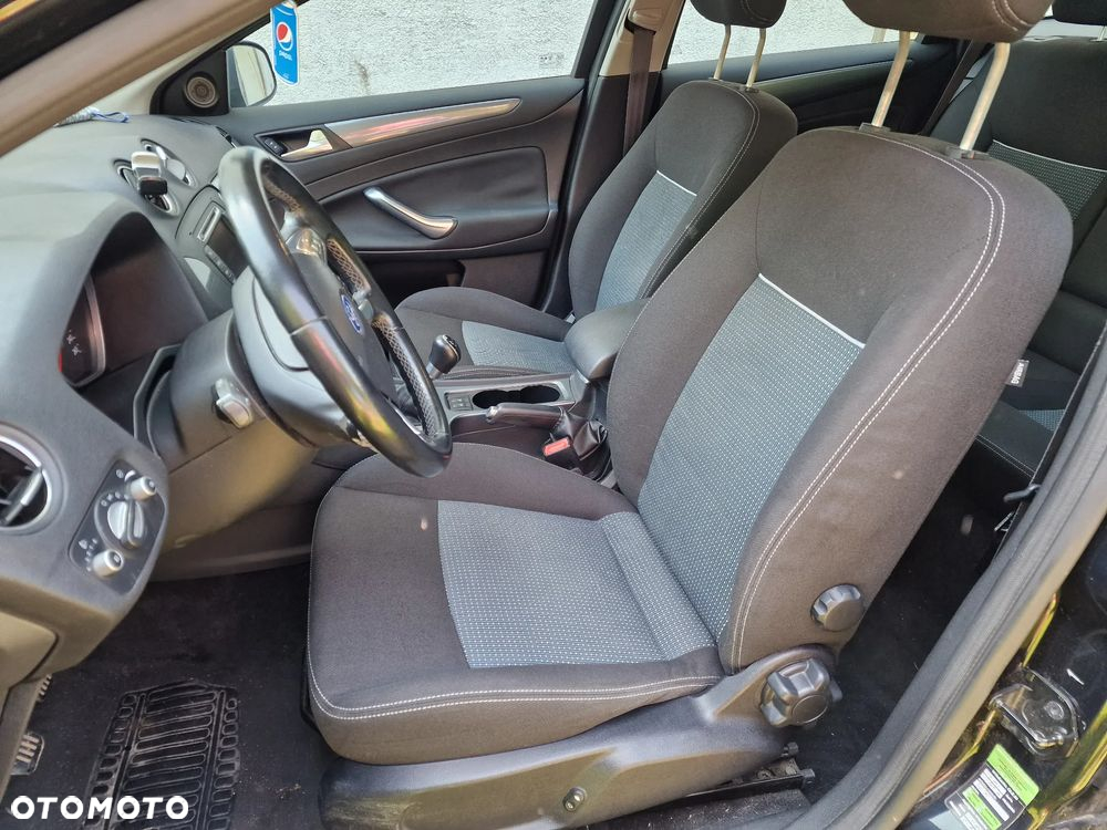 Ford Mondeo - 6