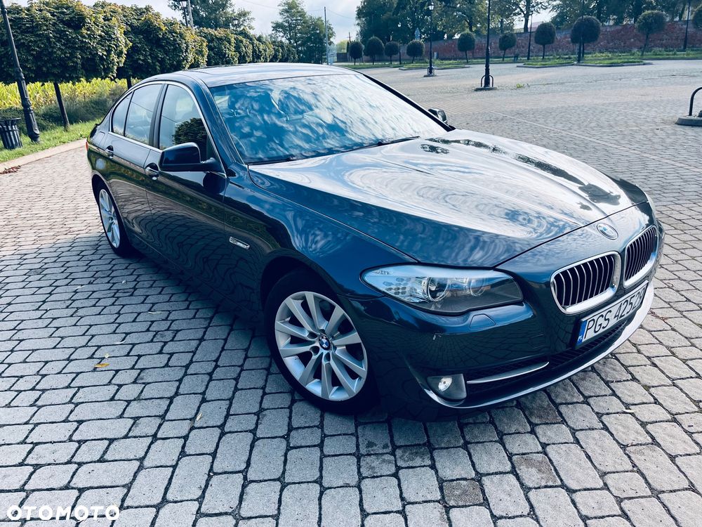 BMW Seria 5 520d Touring Luxury Line - 1