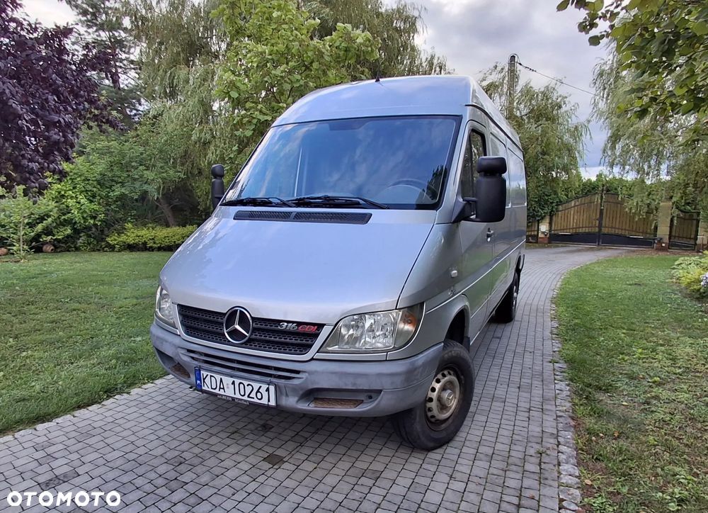 Mercedes-Benz Sprinter - 3