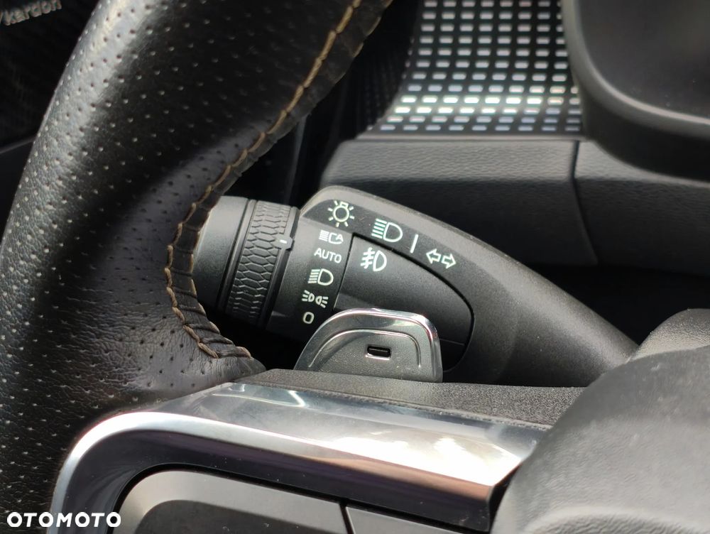 Volvo XC 40 T5 AWD Geartronic R-Design - 27