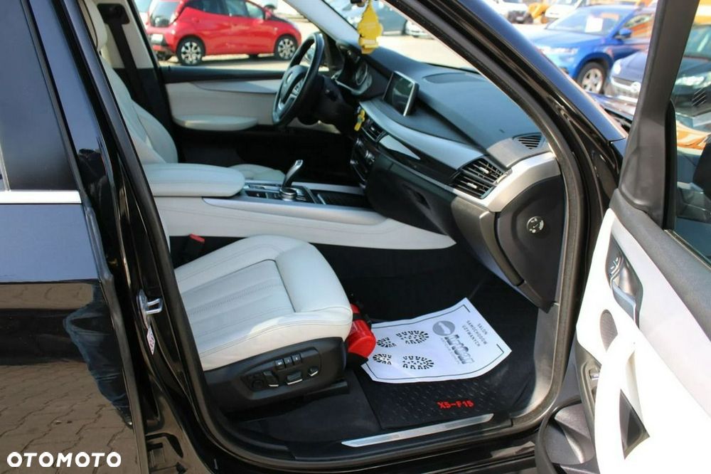 BMW X5 xDrive30d - 28