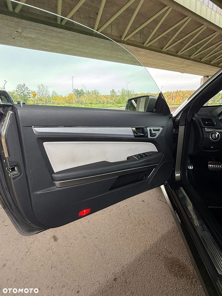 Mercedes-Benz Klasa E 350 CDI DPF Coupe BlueEFFICIENCY 7G-TRONIC Avantgarde - 14