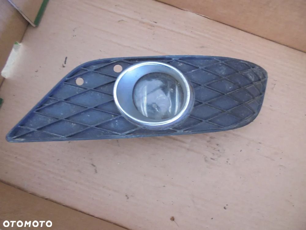 MERCEDES KRATKA ZDERZAKA HALOGEN LEWY A1698852722