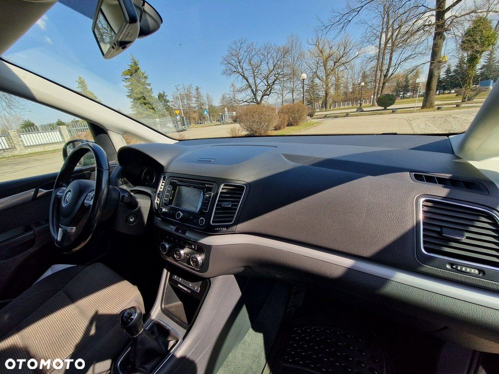 Volkswagen Sharan - 15