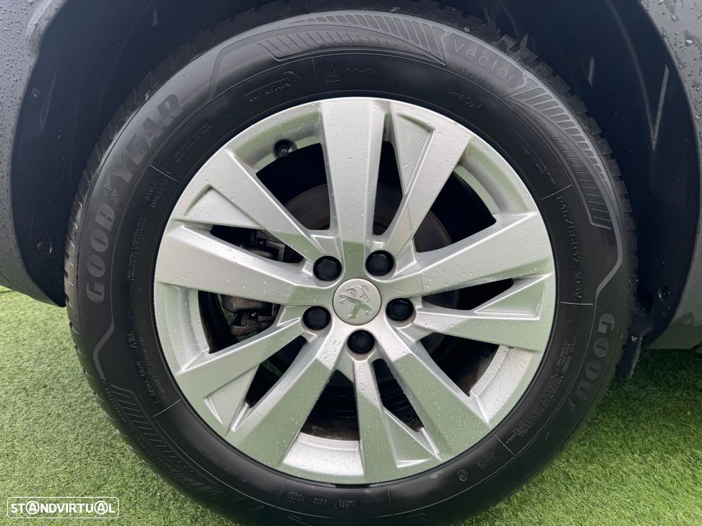 Peugeot 3008 1.5 BlueHDi Active Pack - 38