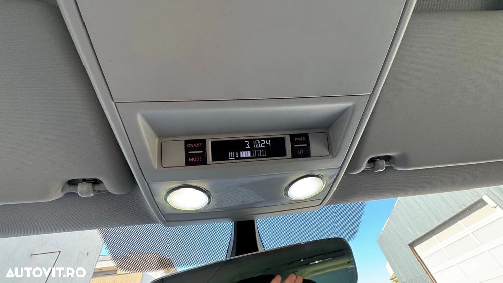 Volkswagen Multivan - 23