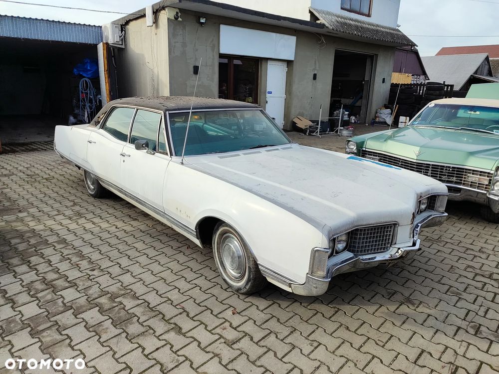 Oldsmobile Inny - 1