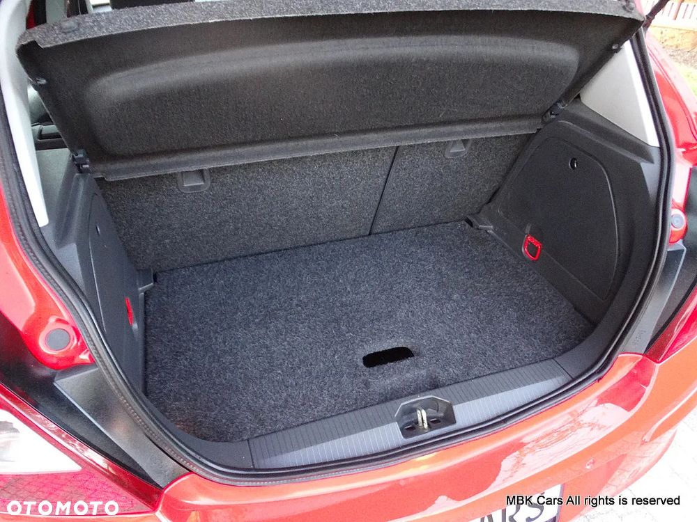 Opel Corsa 1.4 16V Satellite - 26