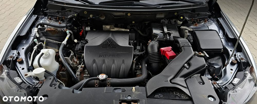 Mitsubishi Lancer 1.6 Intense - 16