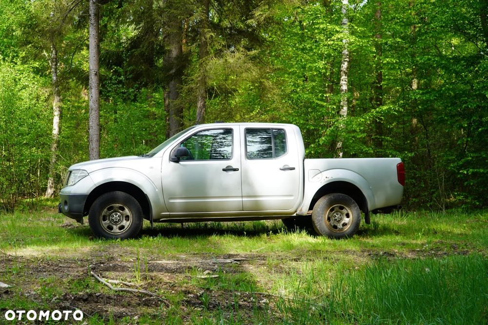 Nissan Navara 2.5 D FE - 4