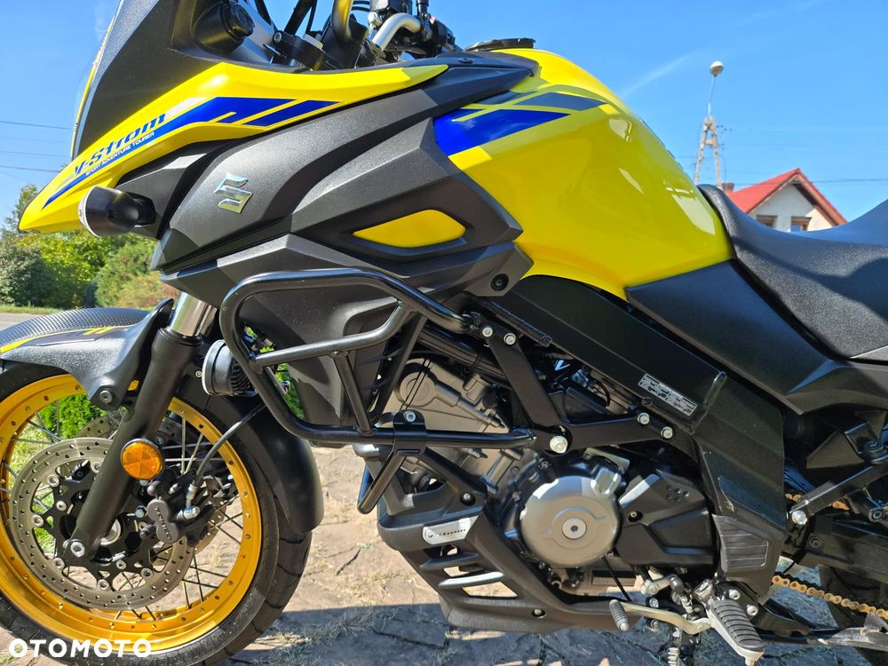 Suzuki V-STROM - 17