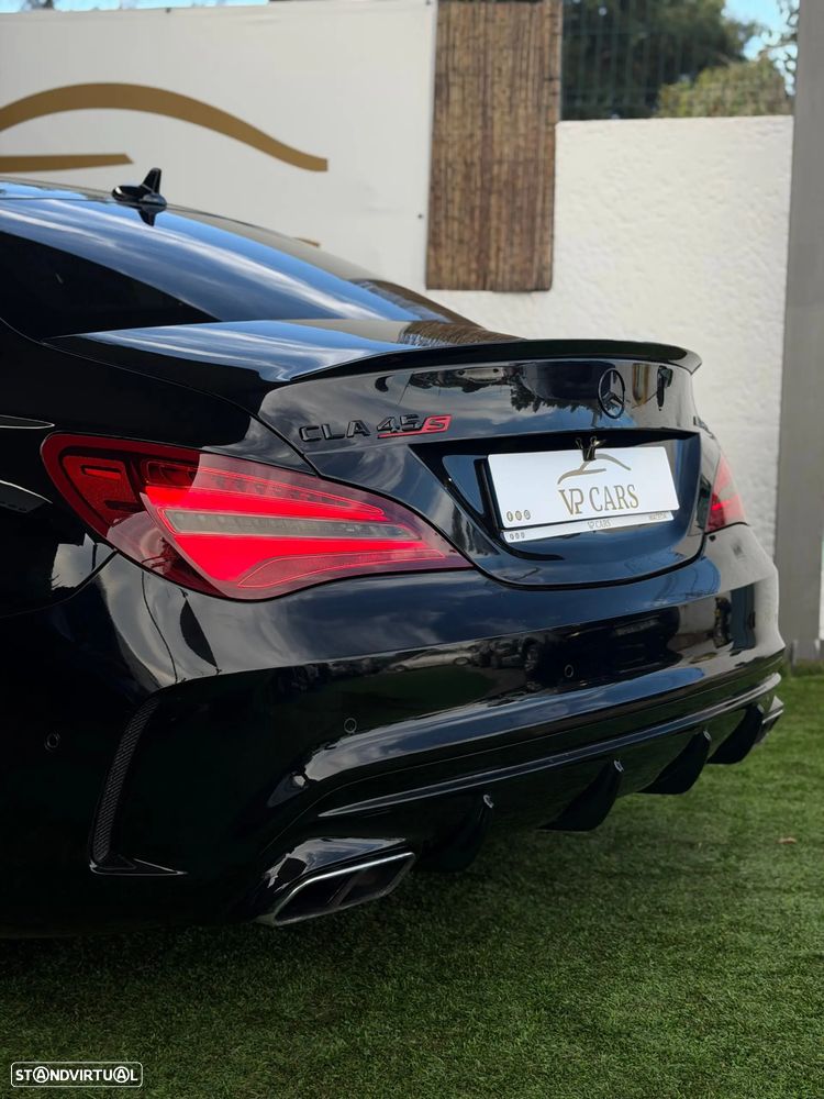 Mercedes-Benz CLA 45 AMG 4Matic Speedshift DCT 7G Night Edition - 11