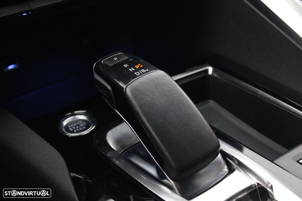 Peugeot 3008 1.6 Hybrid GT Line e-EAT8 - 25