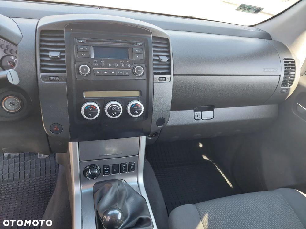 Nissan Navara 2.5 D LE Long - 21