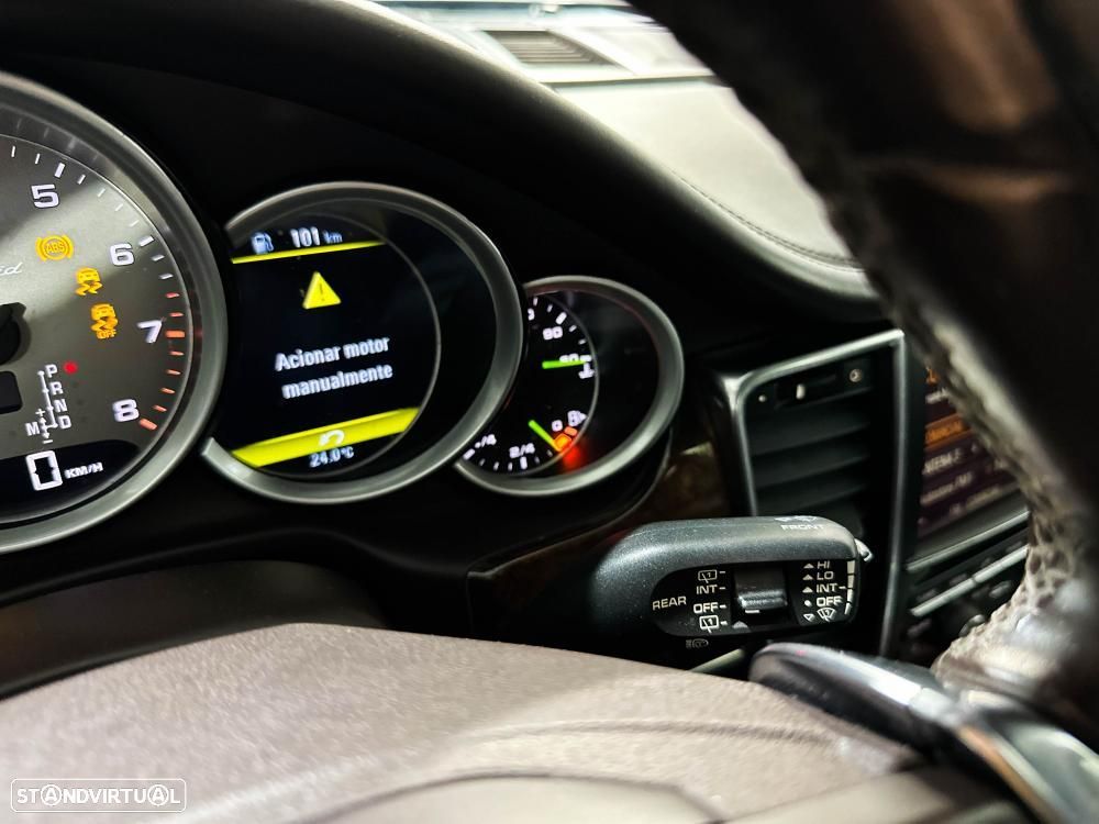 Porsche Panamera S E-Hybrid - 38