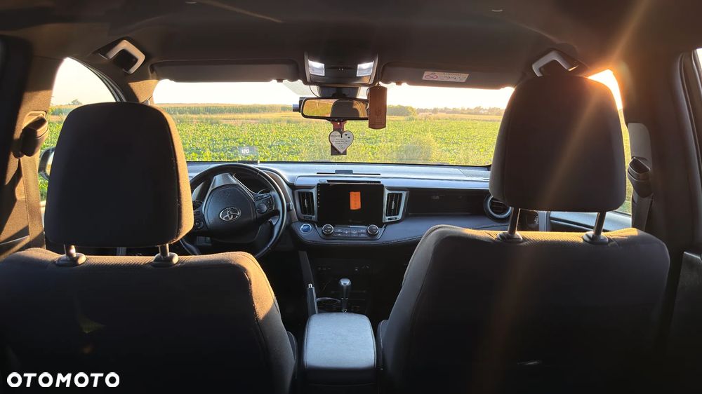 Toyota RAV4 Hybrid Premium 4x2 - 19