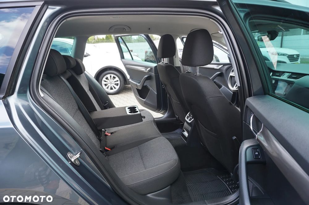 Skoda Octavia 2.0 TDI DSG Soleil - 29