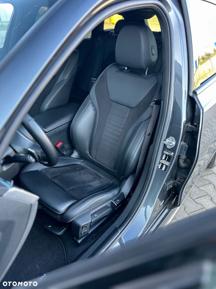 BMW Seria 3 320d M Sport Sport - 22